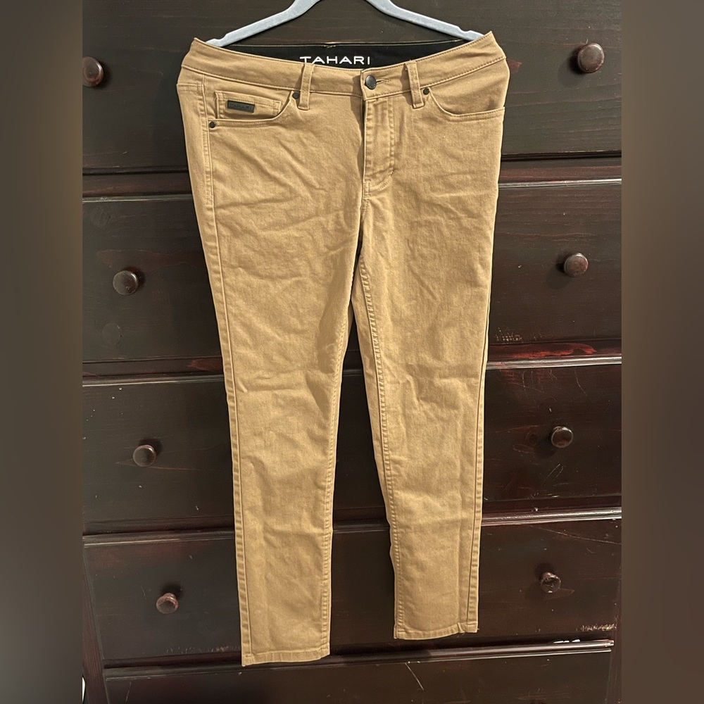 #106 Tahari Men’s Skinny Tan Jeans